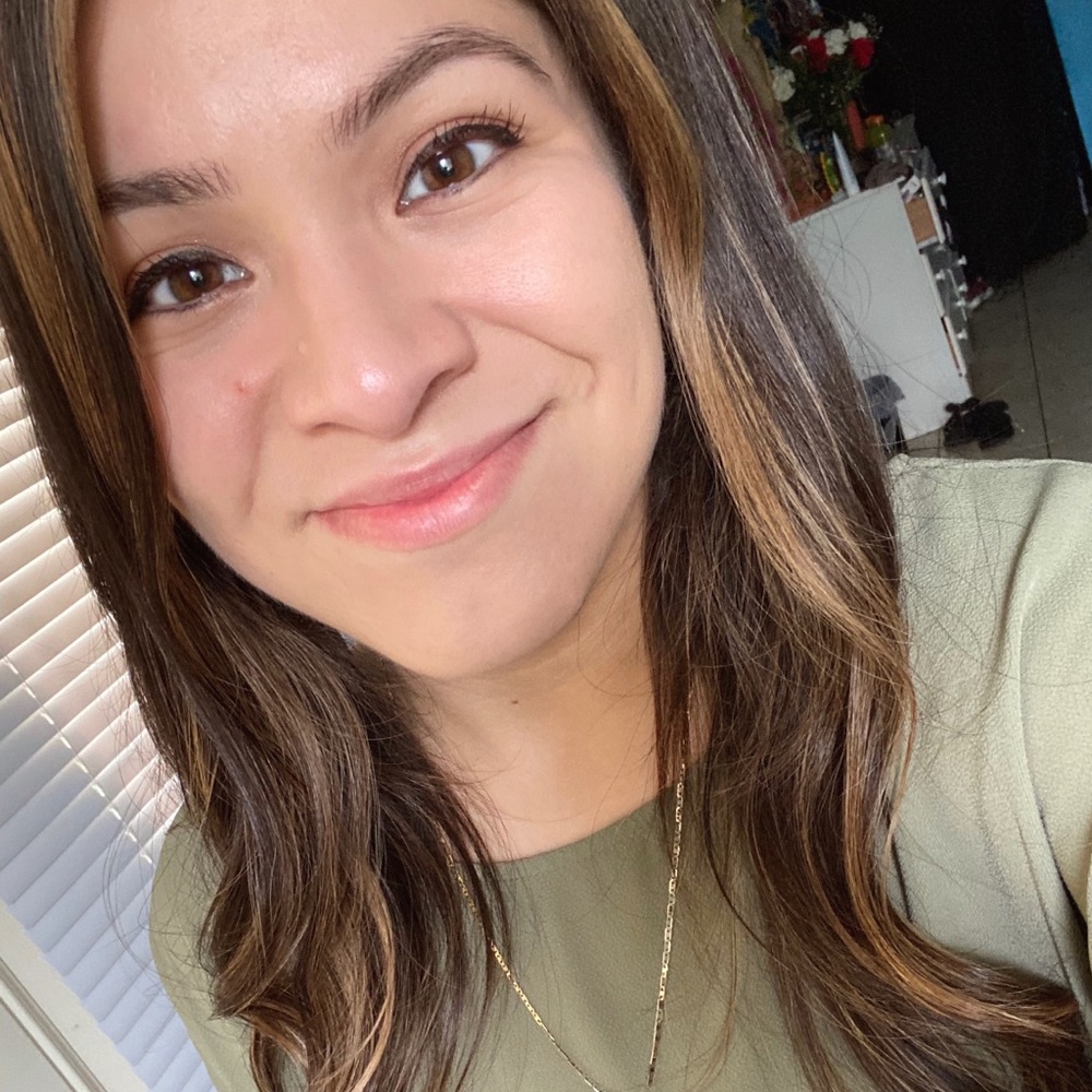 Meet your Posher, Cecilia